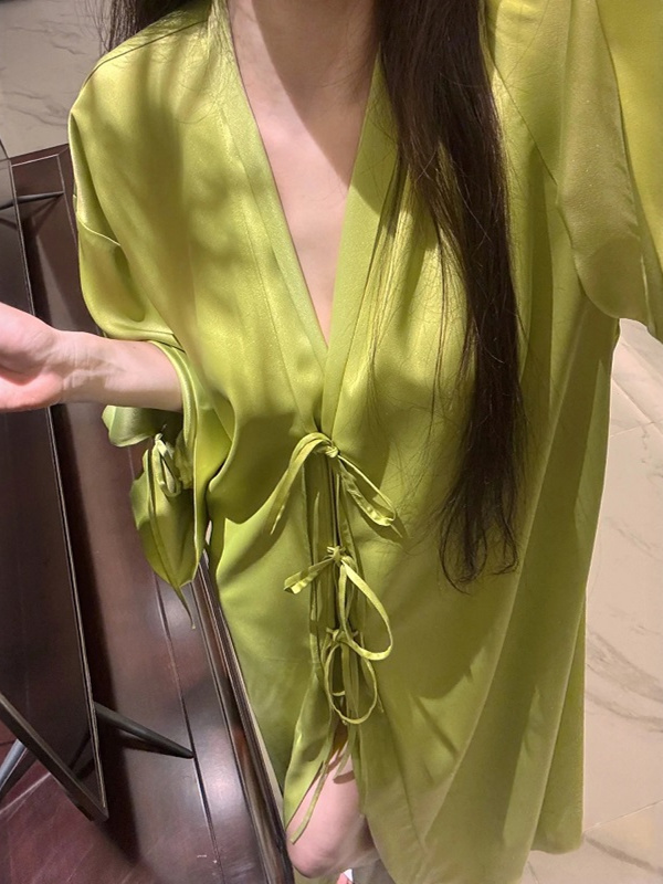 Robe Silk Women - เสื้อคลุมคาร์ดิแกนผ้าไหมน้ำแข็งแขนยาวน้ำหนักเบาสำหรับผู้หญิง ใส่สบาย ระบายอากาศได้ดี ไซส์ใหญ่ ความยาวปานกลาง ทรงหลวม